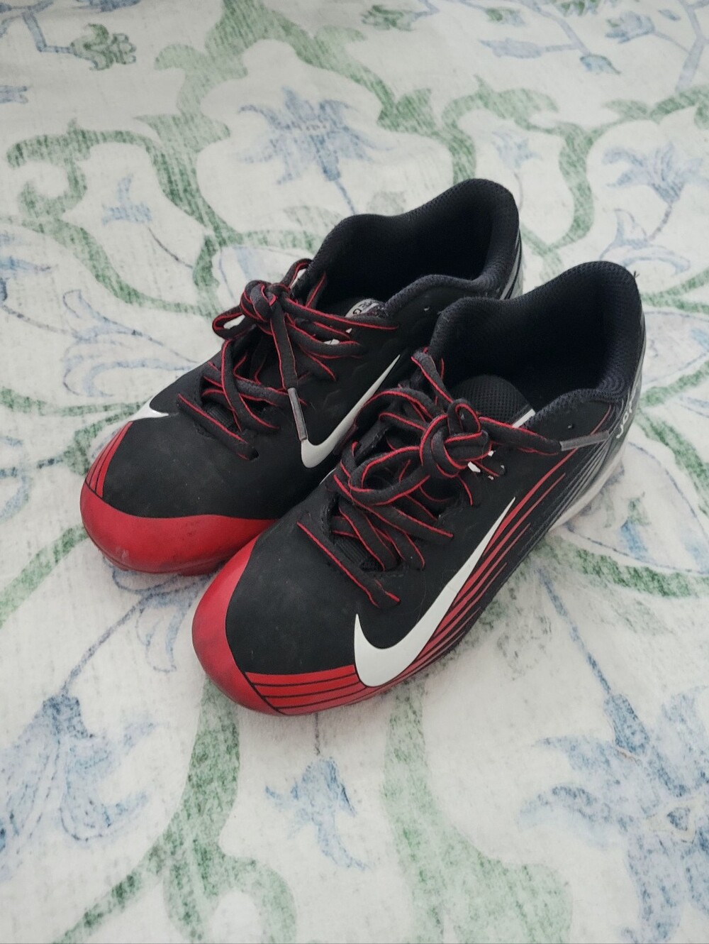 Nike Kids Black & Red Cleats